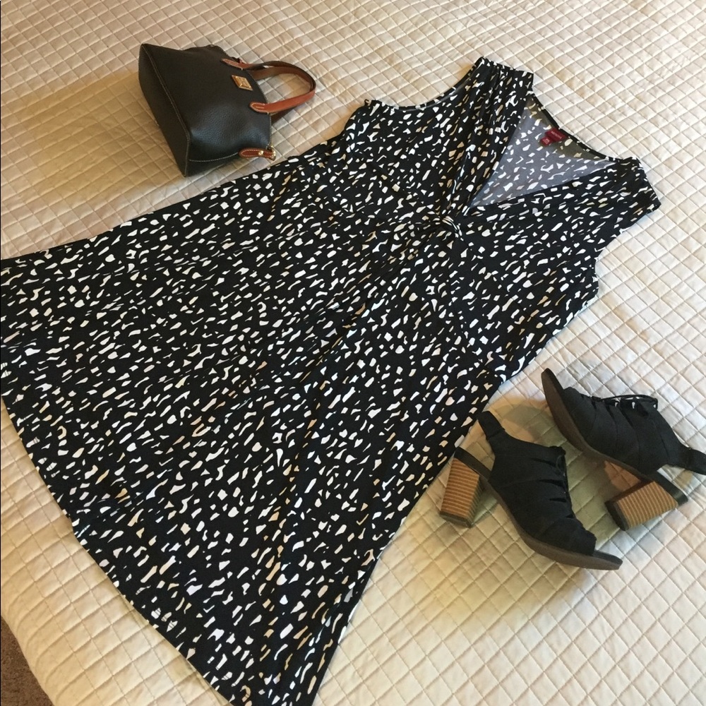 Black & white, fun & flirty dress