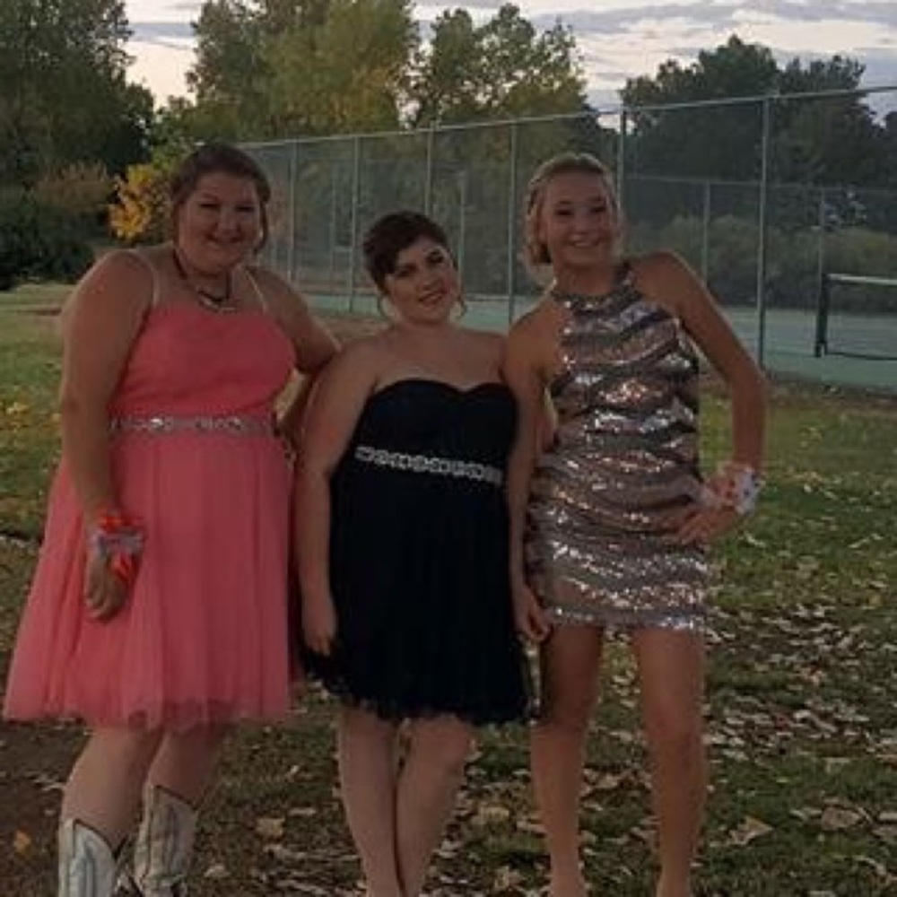 Dress - Picture 2 of 2