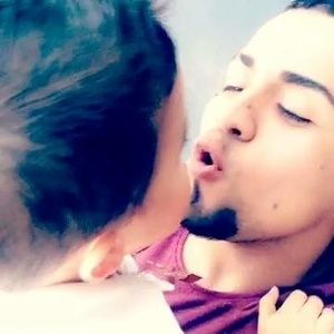 Meet your Posher, Carlos