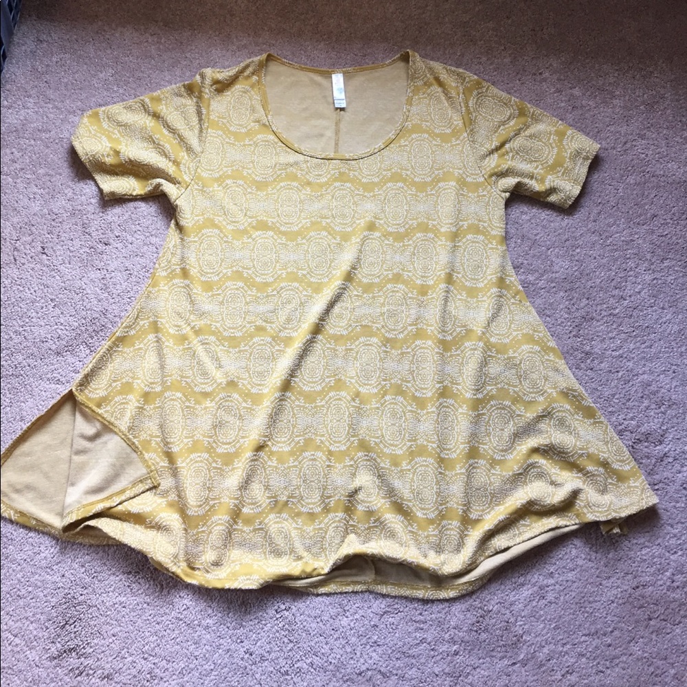 Lularoe Perfect Tee Mustard Jaquard Medium