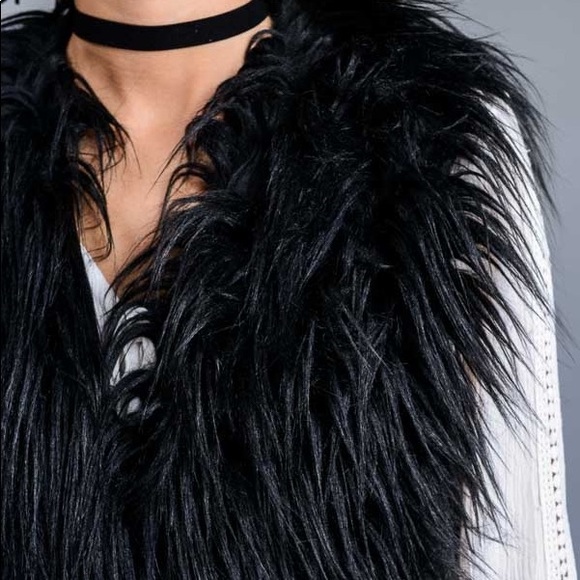 Faux fur vest - Picture 4 of 4