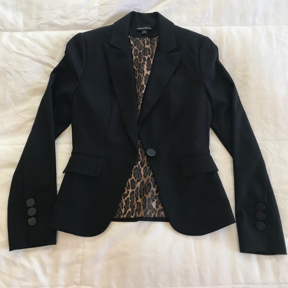 Express black stripe one button suit