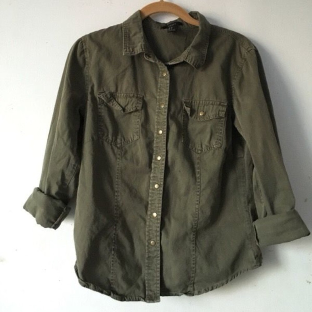 Forever 21 button up