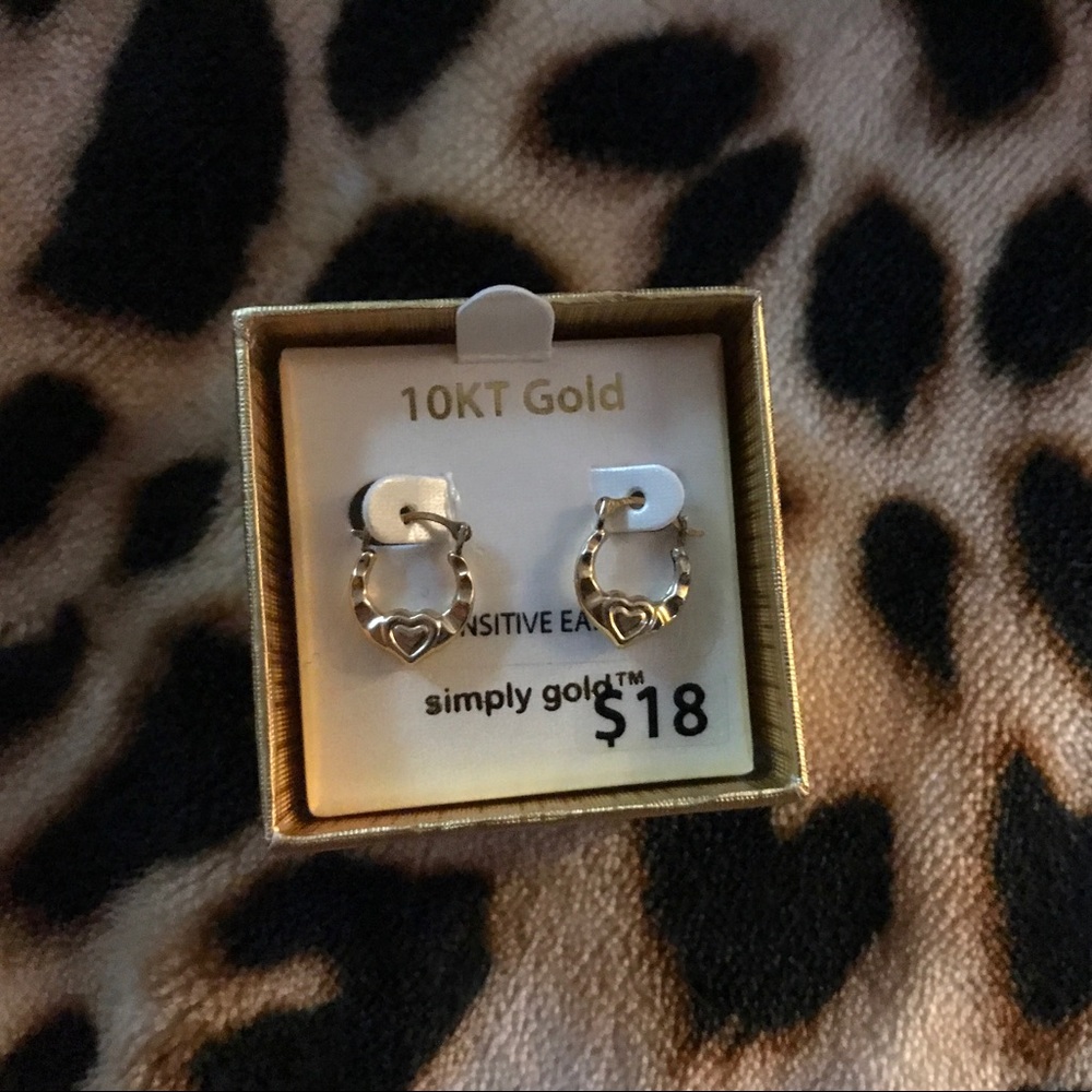 Simply Gold Earrings.