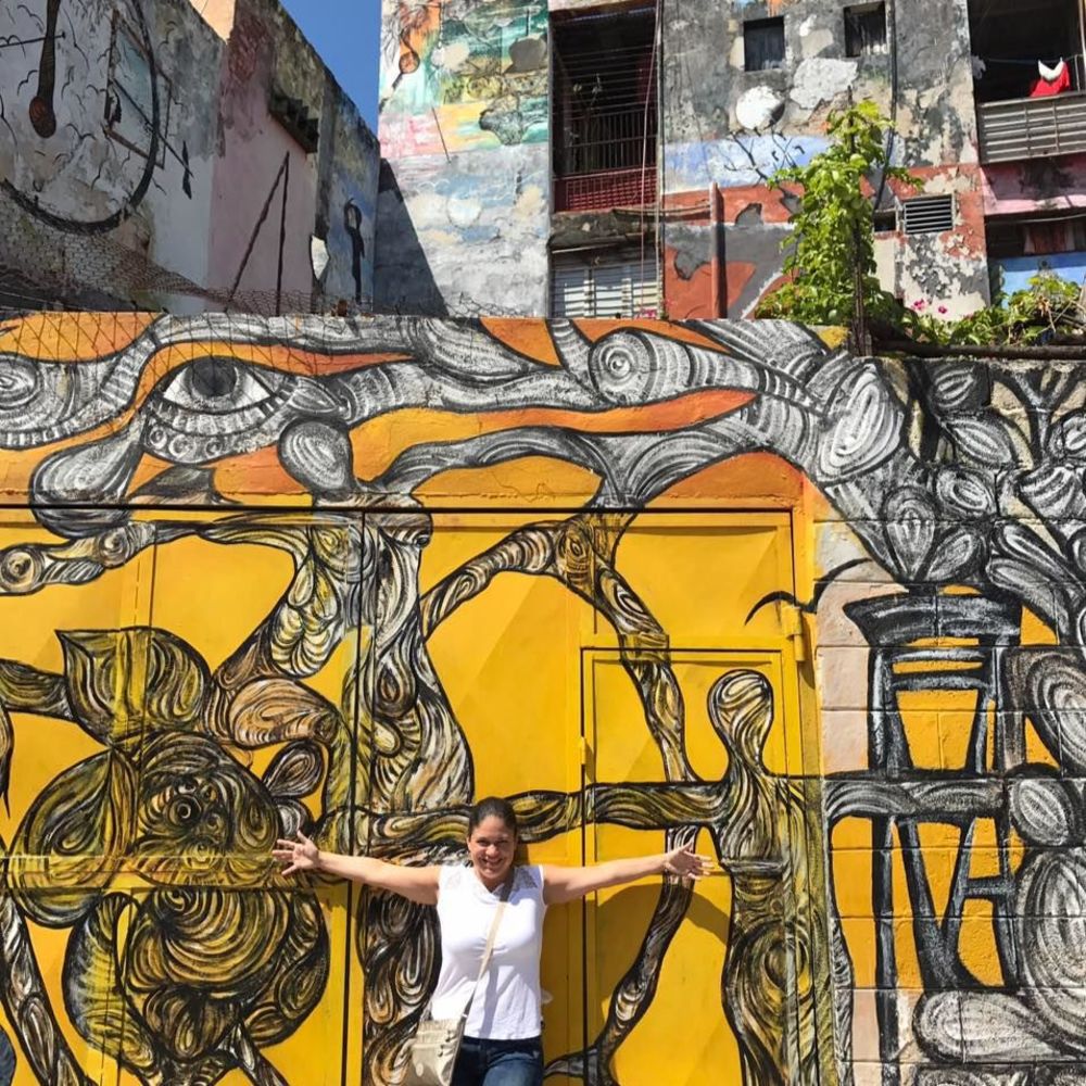 Meet your Posher, Mayna