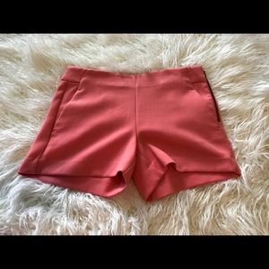 Salmon shorts for fall 🍂🍁