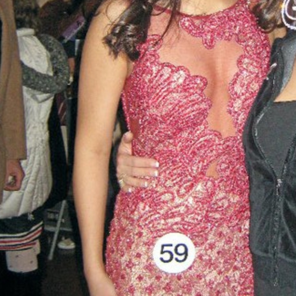 Gorgeous pageant gown! My absolute favorite 💕