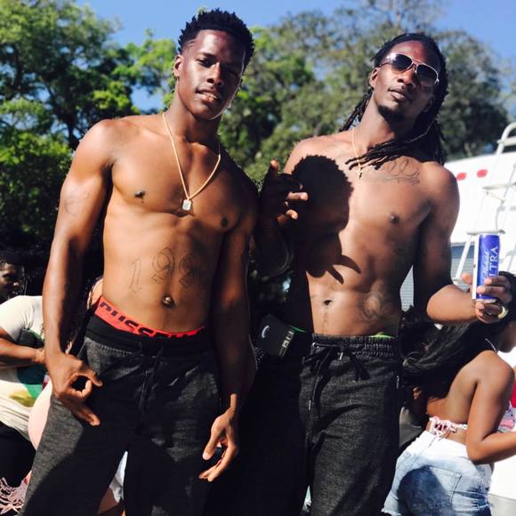 Meet your Posher, Elgin - Picture 1 of 1