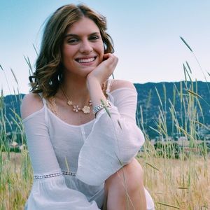 Meet your Posher, Toni