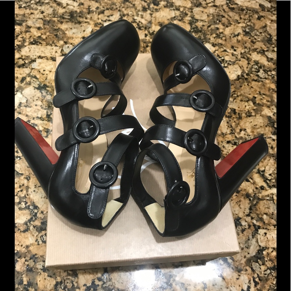 AUTHENTIC CHRISTIAN LOUBOUTIN