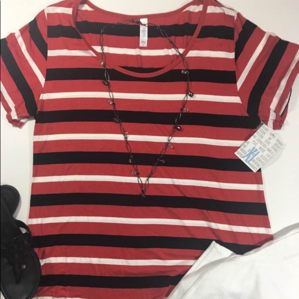 LulaRoe XL Classic tee BNWT