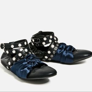 Ballet Flats With Bows and Straps