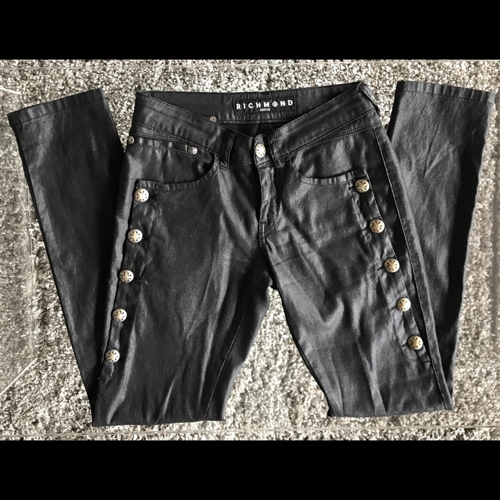 🚫SOLD🚫 Richmond Denim Black Flag Lacquered Jeans - Picture 1 of 7