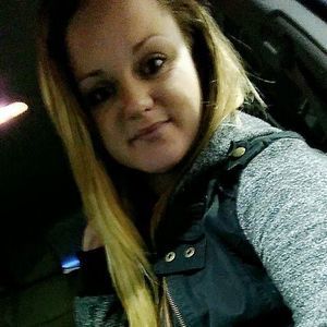 Meet your Posher, Holly