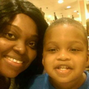 Meet your Posher, Tanisha