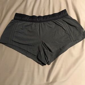 Grey hot yoga shorts - lululemon