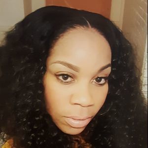 Meet your Posher, Lakrisha