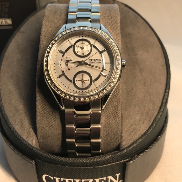 Citizen EcoDrive watch - Picture 2 of 4