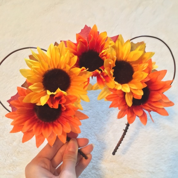 Sunflower Autumn Ears - Picture 3 of 3