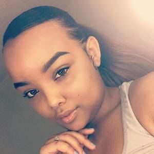 Meet your Posher, Kimi