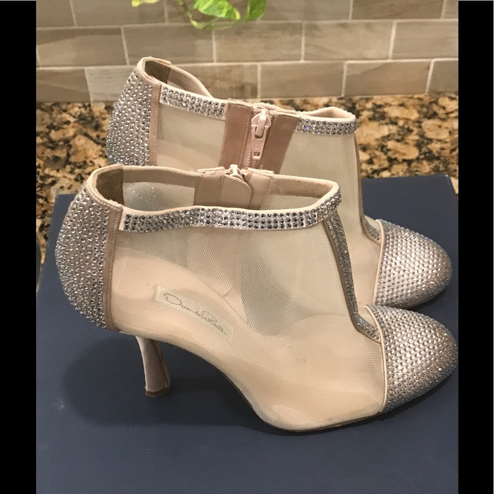 AUTHENTIC OSCAR DE LA RENTA SATIN BOOTIE