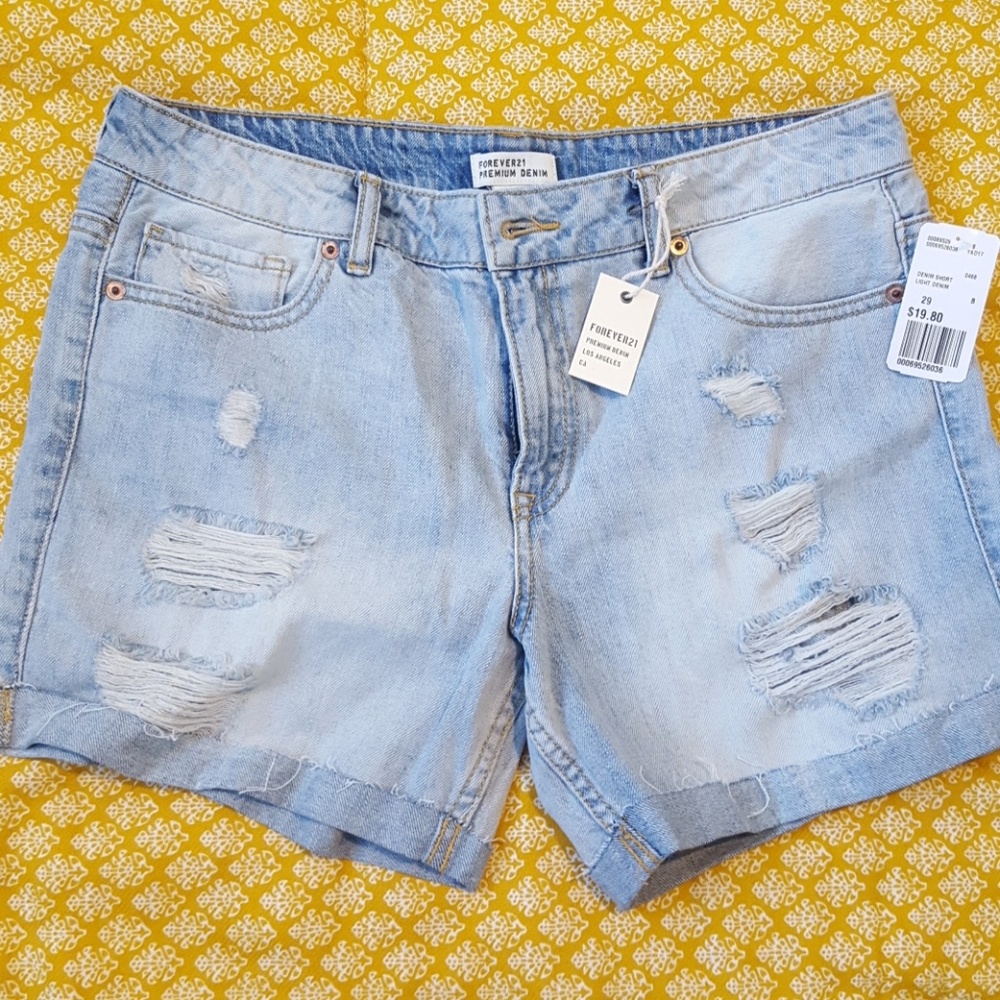 Forever 21 jean shorts NWT