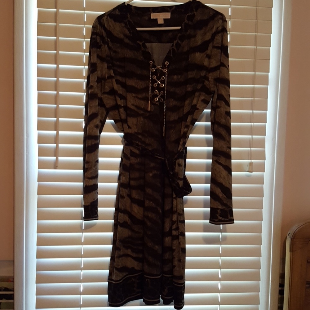 Women's dress