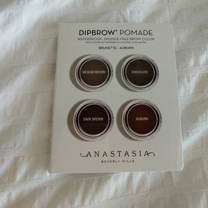 Anastasia Dip Brow Pomade sample