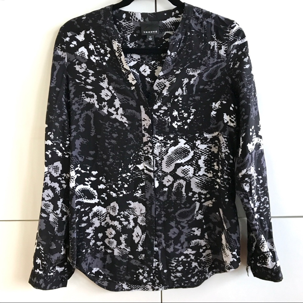 Like New Trouve 100% Silk Blouse