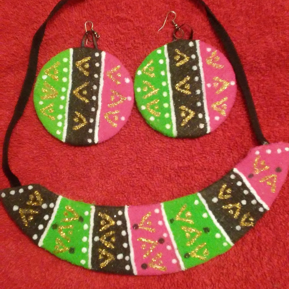 Tribal print bib necklace and earring set