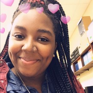 Meet your Posher, Denisha