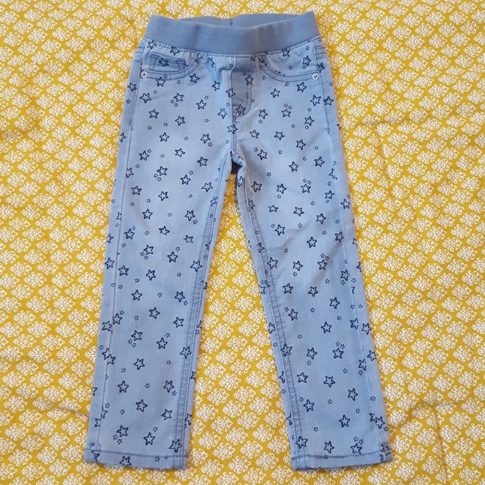 Cat and Jack 3T pants.