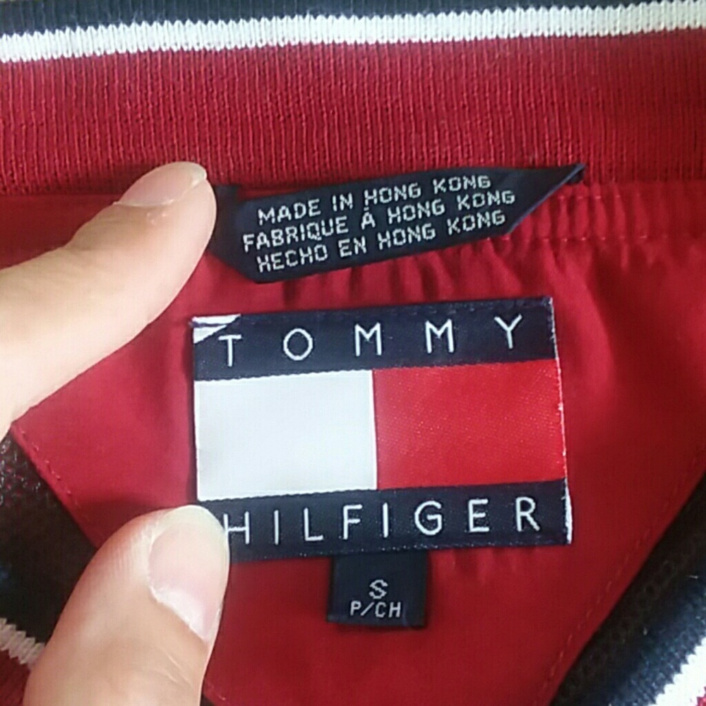 ❤ Tommy Hilfiger pull over ❤ - Picture 2 of 8
