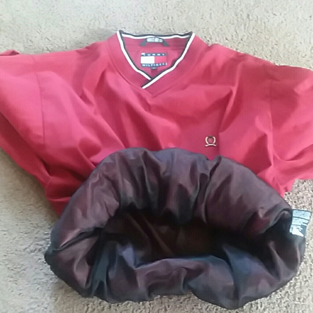 ❤ Tommy Hilfiger pull over ❤ - Picture 4 of 8