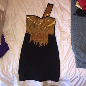 Bebe gold&black one-strap sequin/bandage dress