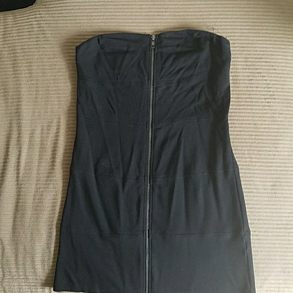 Dress - Picture 4 of 4
