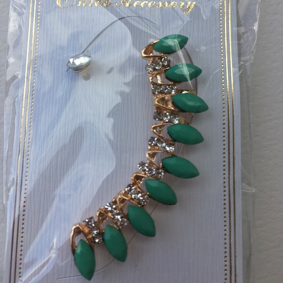 Ear Cuff Rhinestone Mint Green - Picture 3 of 4