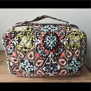 Vera Bradley make up bag