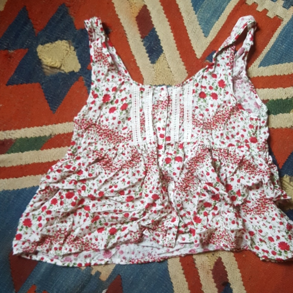 Flowey rose top