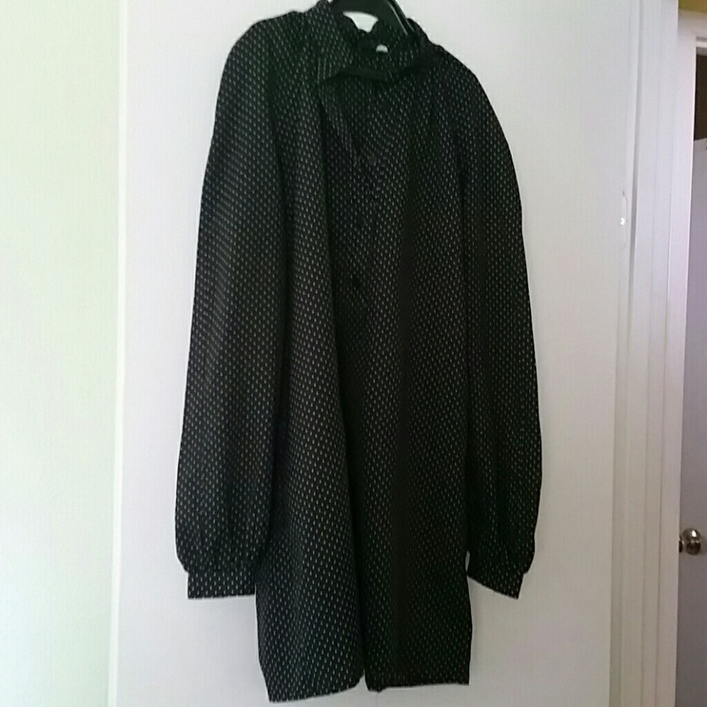 Vintage Black polka-dot Blouse, good maternity
