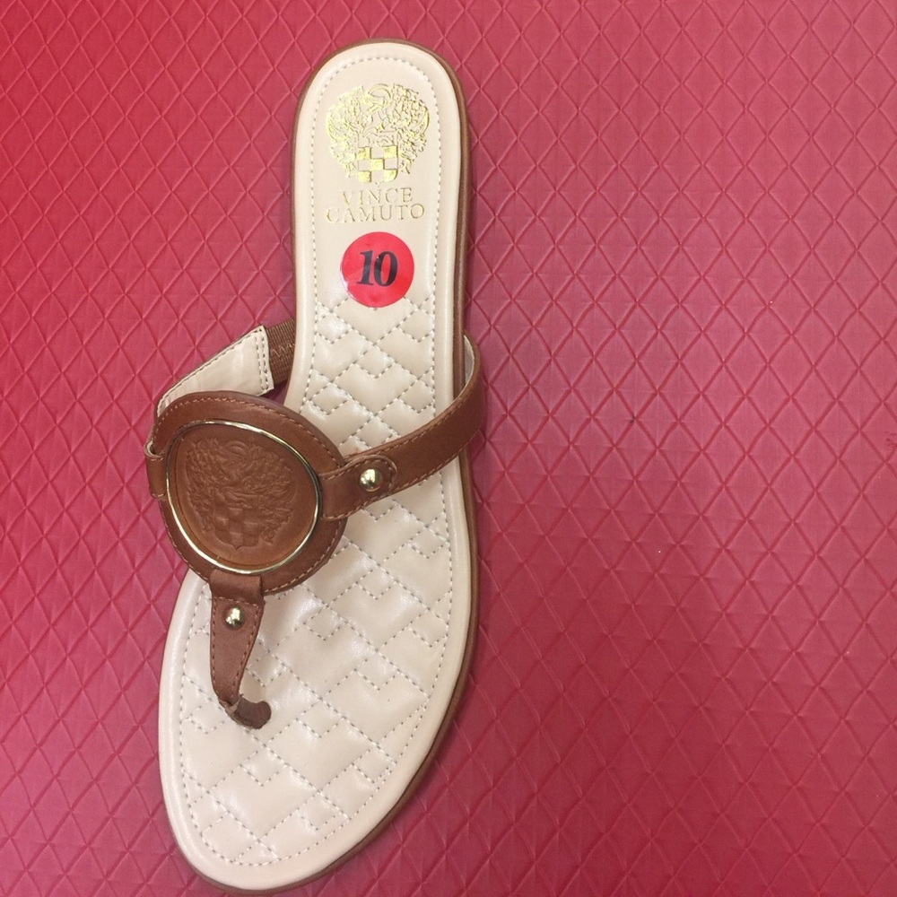Vince Camuto