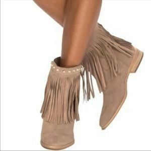 Tan tassel Michael Kors ankle boots // 6 // 36
