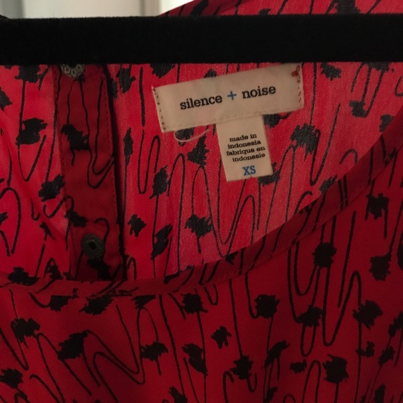 Urban Outfitters Red cutout shoulder dress - Picture 2 of 3