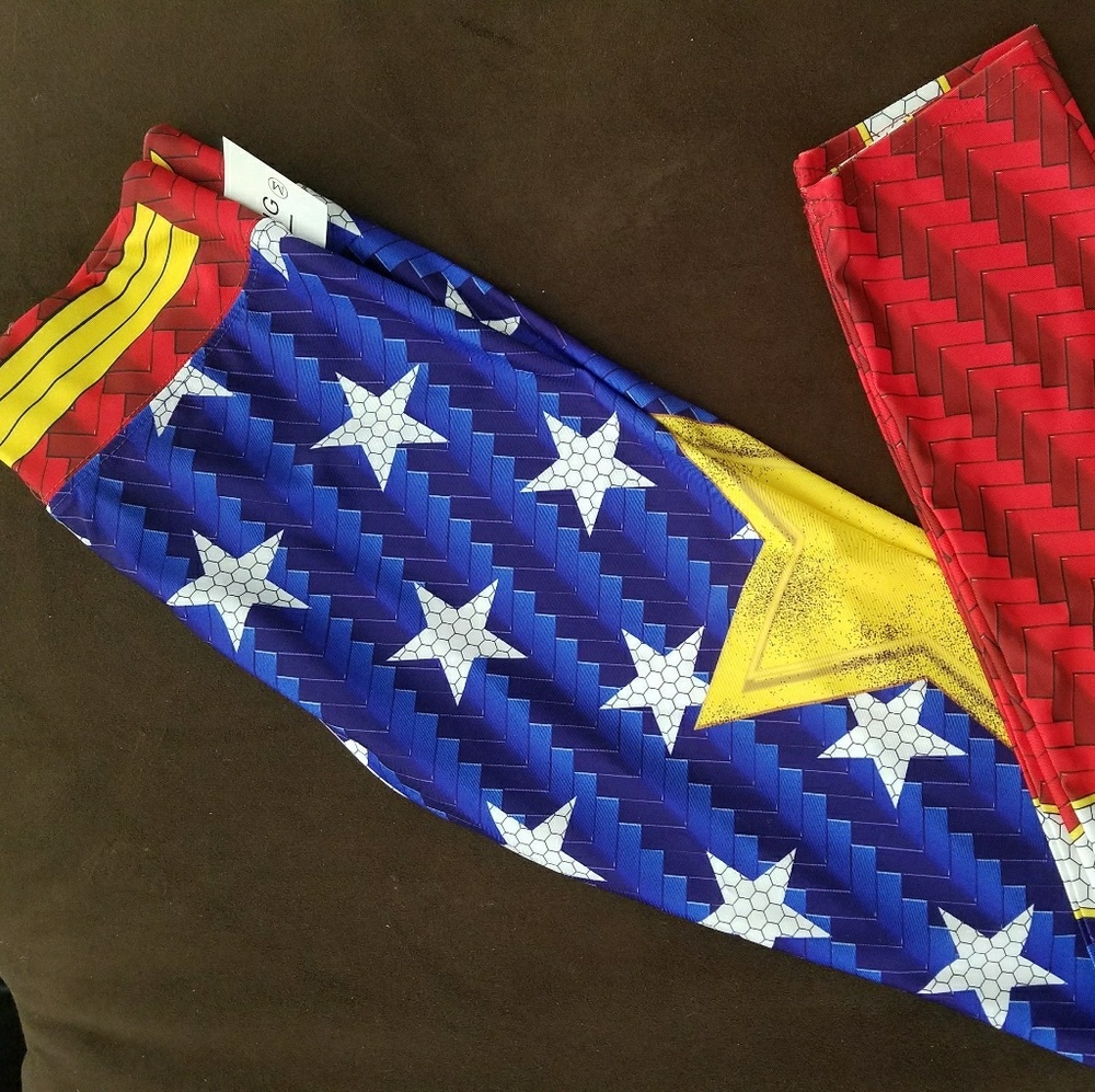 Wonder woman leggings