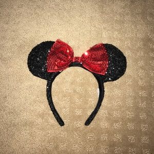 Mini mouse ears