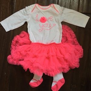 Baby girl long sleeve bodysuit with tutu leggings