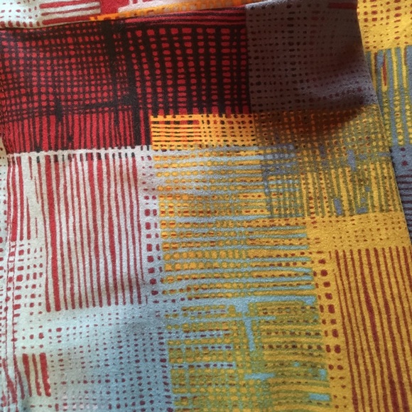 LulaRoe OS leggings - Picture 3 of 3