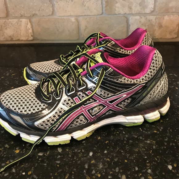 Asics Shoes - Awesome Asics!