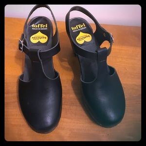 Swedish Hasbeens t-strap