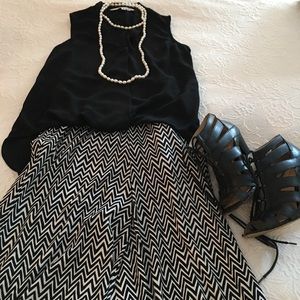 Classic Zac &Rachel Chevron Print Palazzo Pants!